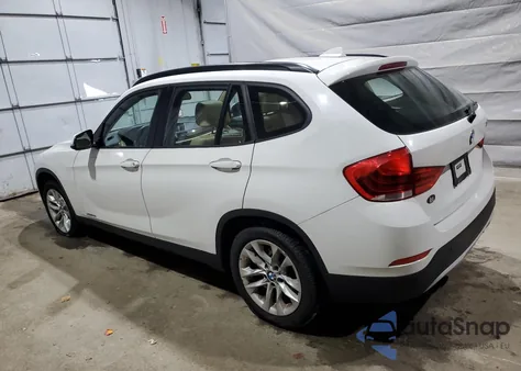 2015 BMW X1 xDrive28I из США, поврежденный, VIN WBAVL1C57FVY37041